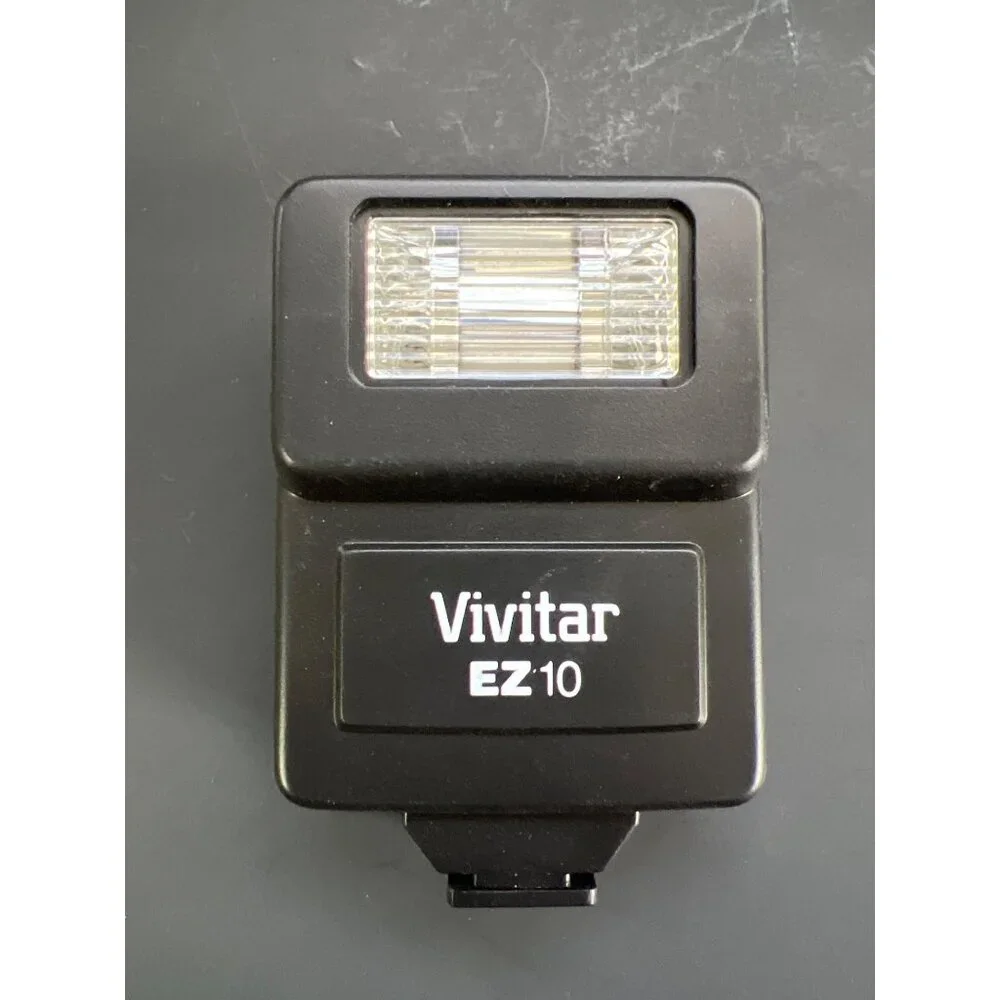 Vivitar EZ10 Camera Flash Unit With Exposure Table & On/Off Switch